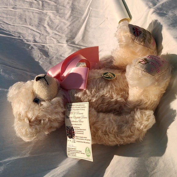 Hermann LE Princess Charlotte Mohair Teddy Bear - Picture 9 of 10